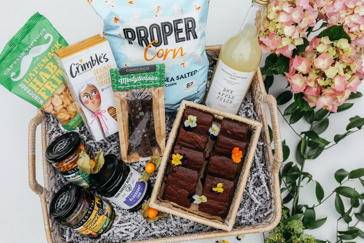 gluten free food items in hamper