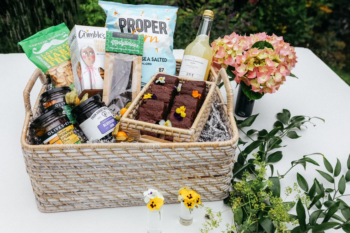 gluten free food items in hamper