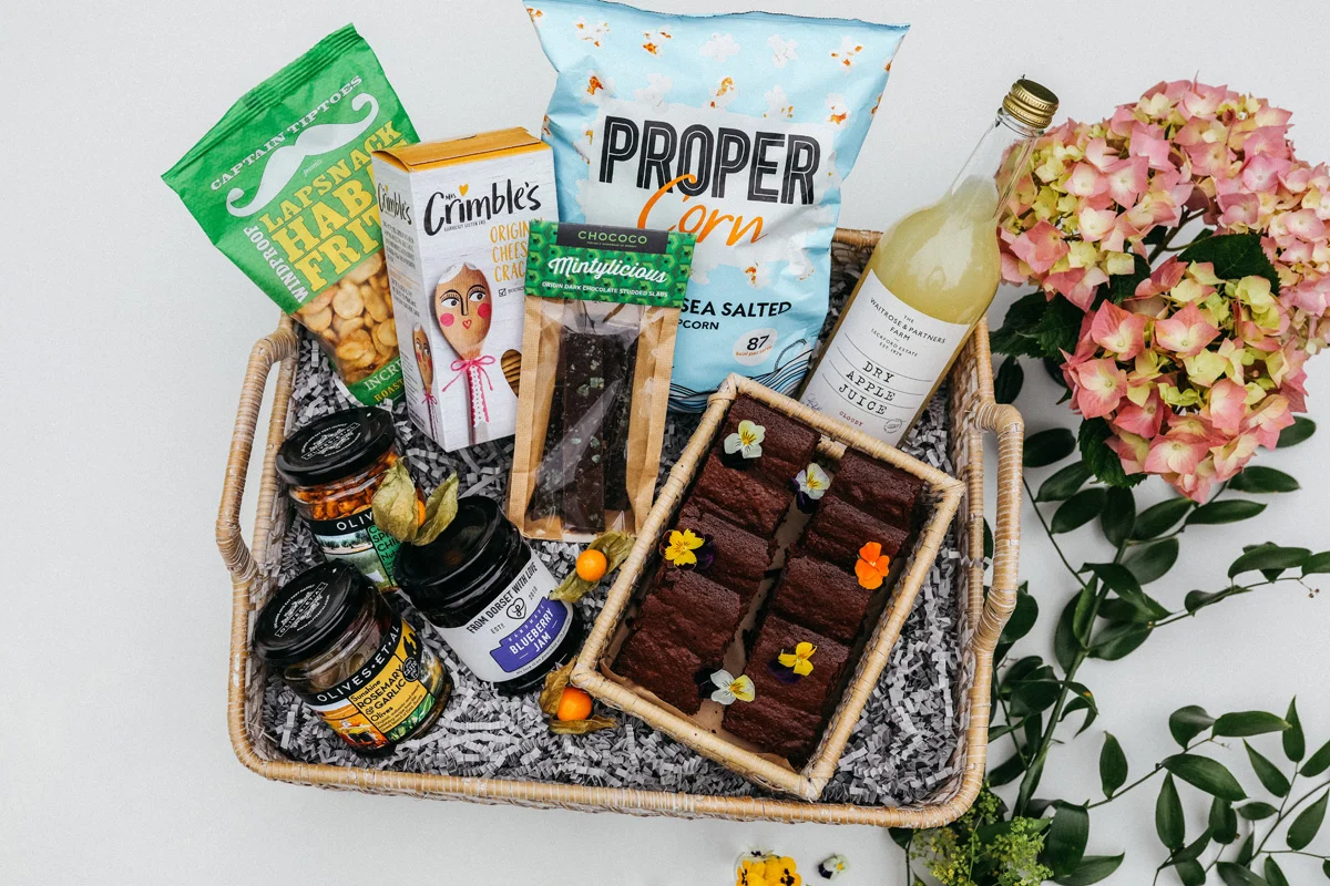 gluten free food items in hamper